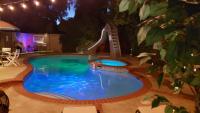 Cozy Guesthouse with Private Pool and Heated Jacuzzi - B&B