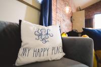 Industrial Escape 2bd 2bath - B&B Lawrence