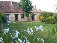 Charmante Maison de Campagne avec Jardin Clôturé, Cheminée et Wi-Fi Proche de la Dordogne - FR-1-616-150 - Ferienwohnung
