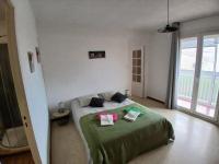 Confortable T2 Refait à Neuf a 3mn de la mer parking wifi - B&B Six-Fours-les-Plages