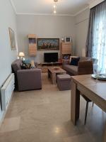 Theros Family apartment - B&B Peraía