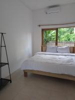 Standard Double Room with Shared Bathroom