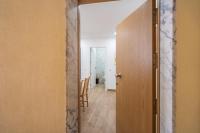 Bright & Spacious Flat w/ Balcony by Host Wise - B&B Portimão
