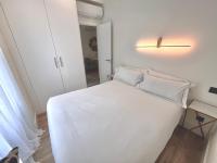 Superior One-Bedroom Apartment with Balcony