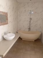 Camera Doppia con Letti Singoli con Bagno Privato 