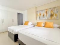 Apartamento de 2 dormitorios con balcón y vistas al mar