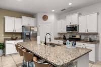 5BR Family Home with Private Pool Solterra Resort - B&B Davenport