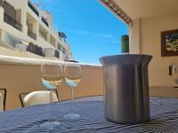 Spacious Apartment with all facilities just a few metres from the Beach - B&B Benalmádena