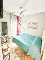 Studio Apartment with One Double Bed