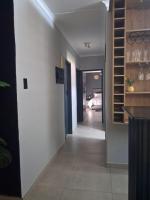 Adam's Inn place - Ferienwohnung Hartbeespoort