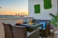 Stella Maris 2BDR, balcony, sea view, garage, BBQ - Ferienwohnung Zadar