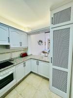 Royal Palace- Granada Park - Bed and Breakfast Arona