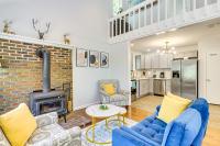 Poconos Family Home w/ Lake Access & Game Room - B&B Tobyhanna