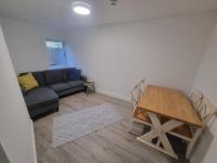 Tanerdy - Self Contained Apartment - B&B