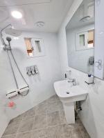 Hongdae Station House - B&B Seoul