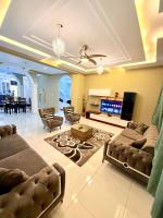 Nanani Luxury Villa - B&B Kumasi