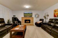 Modern Luxuries in a Quiet Convenient Location - B&B Vancouver