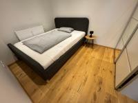 Modernes Appartment in Festungsnähe - B&B