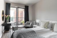 One-Bedroom Apartment with Balcony