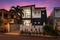 Green Villa - 4BR Luxury Villa - Nusa Dua Beach by SunnyRent - B&B