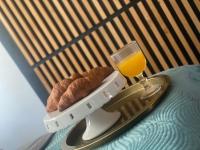 Nowa apartament - komfortowe 61m2 - 3 pokoje, garaż, klimatyzacja - Chambres d'hôtes Bydgoszcz