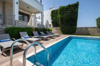 Roupes Villa II, Family villa, Fantastic views, Private pool - Chambres d’hôtes Roúpes