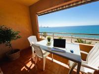 Amplio apartamento frente al mar - B&B Málaga