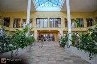 YamaLuxe Apartments - Our Lovely Home - B&B