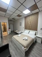 Large Double or Twin Room