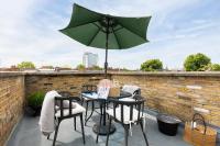 Top Floor 1BR with Balcony, Earls Court 2mins to Tube - B&B Londra