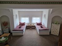 Zweibettzimmer mit Bad