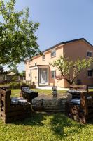 Apartmani Marina & Ana - B&B Parenzo