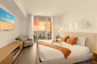 Condo Retreat with Stunning Views and Amazing Pools - B&B