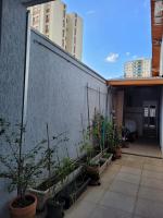 Edícula com estacionamento privativo, a uma quadra do Shopping Oriente - Casa da Sensei - B&B São José dos Campos