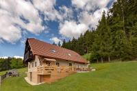 Sunflower House with Jacuzzy and Sauna - Chambres d’hôtes Vitanje
