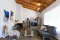 Theros, garden and sea - B&B Mesimvría