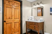 Secluded~ 3 Kings~ Games~ Hot Tub + Fire Pit~ Pets - B&B Sevierville