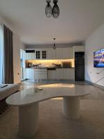 Ali Demi Apartment - Chambres d’hôtes Tirana