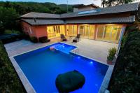 São Sebastião-Casa Ensolarada entre montanhas na Praia do Paúba - B&B