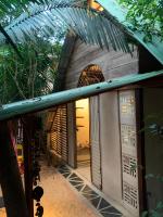 Estudio Embira - Lago Verde - B&B Santarém