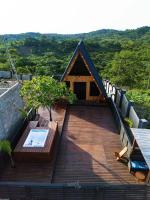 Volta Peak Cabins - B&B