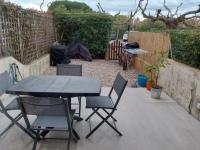 Appartemment Grau du Roi Résidence Camargue village - Chambres d’hôtes Le Grau-du-Roi