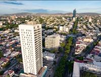 Luxury Apt Vista increíble Zona Expo GDL - B&B