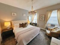 3B1B,Fully Equipped Kitchen,BROWN& RISD - B&B
