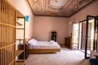 Vierbettzimmer mit Gartenblick