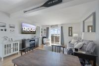 Pony Swim Crossing - B&B Black Point Landing