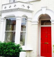 Colourful 2 bed 2 bath Tooting house - Chambres d’hôtes