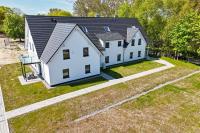 Rex Rugia FeWo15-6 mit Schwimmbad und Saunanutzung im AHOI-Erlebnisbad Sellin - B&B Lobbe