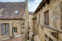 3 pièces, plein centre, monument historique, "Armure" - B&B Sarlat-la-Canéda