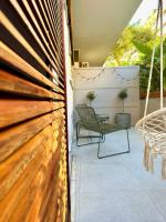 Athenian Coastal Urban Living - Bed and Breakfast Athene